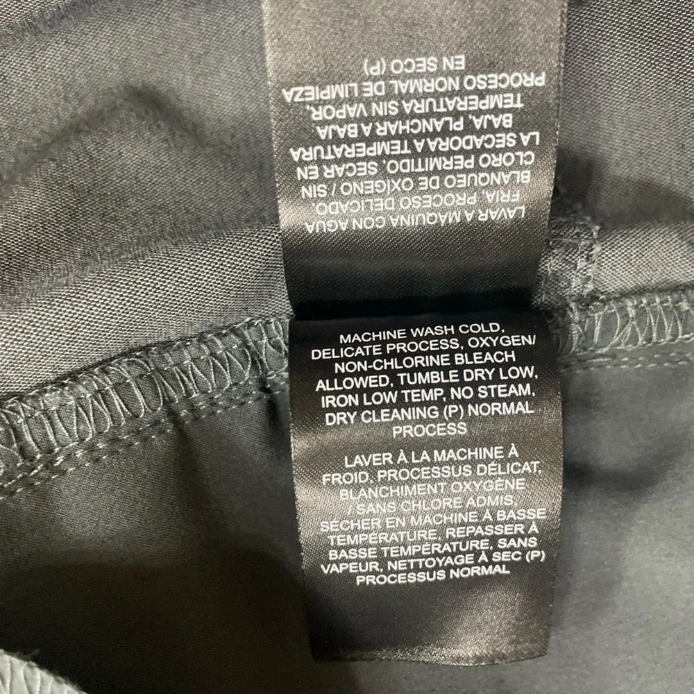 EUC Kuhl Charcoal Gray Shorts (H) - Picture 10 of 12